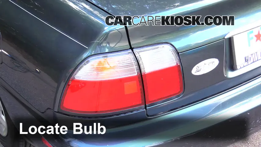 1997 Honda Accord LX 2.2L 4 Cyl. Sedan (4 Door) Lights Turn Signal - Rear (replace bulb)